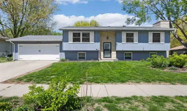 4 Bedrooms Bedrooms, ,2 BathroomsBathrooms,Residential,1922 Grantwood Dr, Iowa City, Iowa 52240,202503034