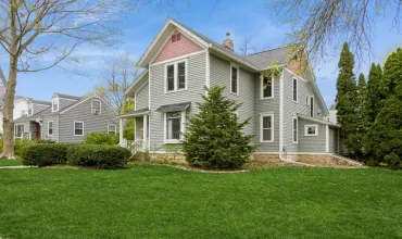 4 Bedrooms Bedrooms, ,2 BathroomsBathrooms,Residential,313 5th, Mt Vernon, Iowa 52314,2503373