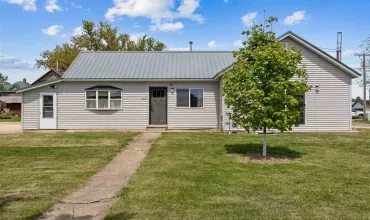 3 Bedrooms Bedrooms, ,1 BathroomBathrooms,Residential,209 Main St, Morley, Iowa 52312,202503179