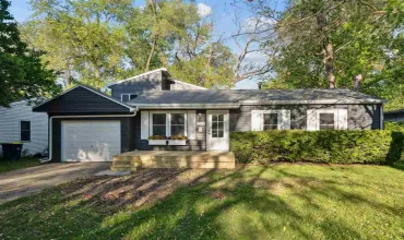 4 Bedrooms Bedrooms, ,2 BathroomsBathrooms,Residential,1914 Western Rd, Iowa City, Iowa 52240,202503195