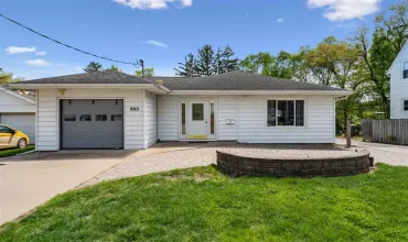 4 Bedrooms Bedrooms, ,3 BathroomsBathrooms,Residential,603 Brookland Park Drive, Iowa City, Iowa 52246,202503203