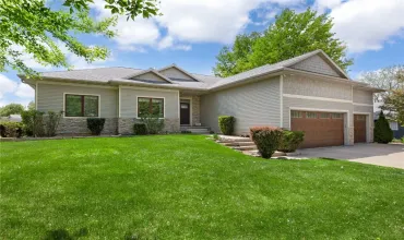 5 Bedrooms Bedrooms, ,3 BathroomsBathrooms,Residential,302 6th, Mt Vernon, Iowa 52314,2503529