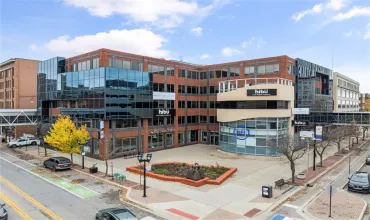 Commercial Lease,215 3rd, 501, Cedar Rapids, Iowa 52401,2503620
