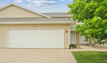 2 Bedrooms Bedrooms, 5 Rooms Rooms,1 BathroomBathrooms,Residential,4437 Derby, Marion, Iowa 52302,2503635