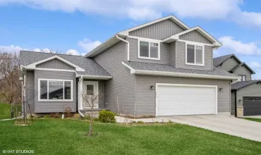 4 Bedrooms Bedrooms, ,3 BathroomsBathrooms,Residential,253 Lindemann Dr., Iowa City, Iowa 52245,202502296