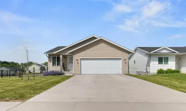 3 Bedrooms Bedrooms, ,2 BathroomsBathrooms,Residential,902 Hughes St, Coralville, Iowa 52241,202503344