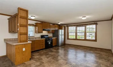 3 Bedrooms Bedrooms, ,2 BathroomsBathrooms,Residential,433 Waterway Dr, Iowa City, Iowa 52246,202503312