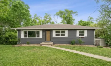 4 Bedrooms Bedrooms, ,2 BathroomsBathrooms,Residential,6610 Berry, Cedar Rapids, Iowa 52403,2503473