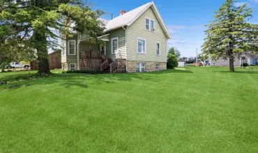 5 Bedrooms Bedrooms, ,2 BathroomsBathrooms,Residential,205 2nd, Atkins, Iowa 52206,2503695