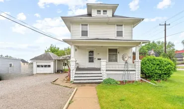 4 Bedrooms Bedrooms, ,2 BathroomsBathrooms,Residential,100 Welsh Street, Williamsburg, Iowa 52361,202503360