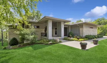 3 Bedrooms Bedrooms, ,2 BathroomsBathrooms,Residential,2000 Forest Hill Cir, Coralville, Iowa 52241,202503389