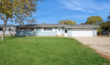 3 Bedrooms Bedrooms, ,1 BathroomBathrooms,Residential,611 3rd, Coggon, Iowa 52218,2503777