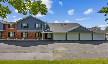 2 Bedrooms Bedrooms, ,2 BathroomsBathrooms,Residential,4505 Armar, 76, Cedar Rapids, Iowa 52403,2503784