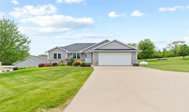 4 Bedrooms Bedrooms, ,3 BathroomsBathrooms,Residential,3151 Eastview Circle, Riverside, Iowa 52327,2503935
