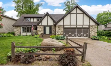 5 Bedrooms Bedrooms, ,2 BathroomsBathrooms,Residential,4633 Northwood, Cedar Rapids, Iowa 52402,2503585