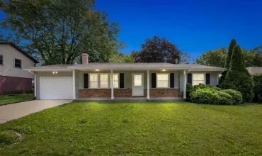 3 Bedrooms Bedrooms, ,3 BathroomsBathrooms,Residential,818 Keswick Dr, Iowa City, Iowa 52246,202503610
