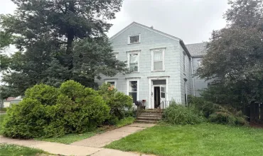 3 Bedrooms Bedrooms, 7 Rooms Rooms,1 BathroomBathrooms,Residential,321 2nd, Washington, Iowa 52353,2504152