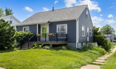 3 Bedrooms Bedrooms, ,1 BathroomBathrooms,Residential,331 36th, Cedar Rapids, Iowa 52402,2504219