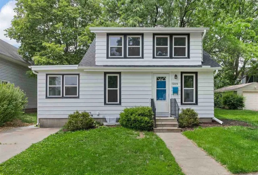 3 Bedrooms Bedrooms, ,1 BathroomBathrooms,Residential,509 3rd Avenue, Iowa City, Iowa 52245,202503771