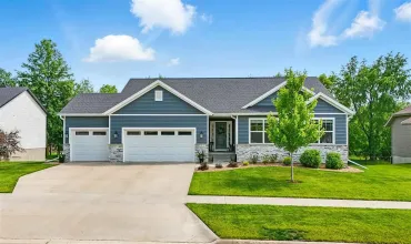 5 Bedrooms Bedrooms, ,3 BathroomsBathrooms,Residential,1000 Pheasant Ln, North Liberty, Iowa 52317,202503782