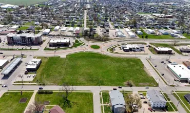 Land,2700 7th Ave, Marion, Iowa 52302,202502695