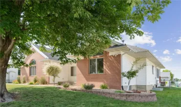 5 Bedrooms Bedrooms, ,3 BathroomsBathrooms,Residential,310 34th, Marion, Iowa 52302,2504366