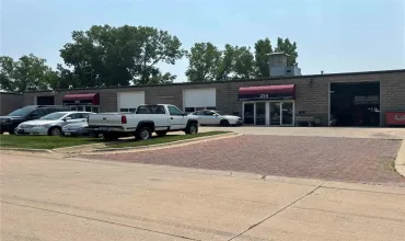 Commercial Sale,255 Classic Car, Cedar Rapids, Iowa 52404,2504383