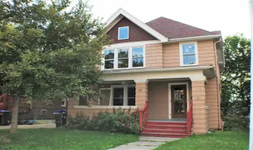 5 Bedrooms Bedrooms, ,2 BathroomsBathrooms,Residential,115 Lucas St, Iowa City, Iowa 52240,202503939
