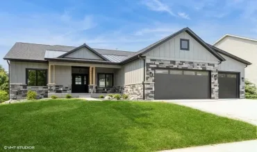 5 Bedrooms Bedrooms, ,3 BathroomsBathrooms,Residential,653 Huntington Dr, Iowa City, Iowa 52245,202503945