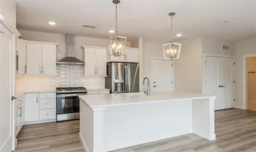 2 Bedrooms Bedrooms, ,2 BathroomsBathrooms,Residential,1953 1st Ave #302, 302, Cedar Rapids, Iowa 52403,202503810