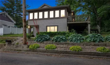 3 Bedrooms Bedrooms, ,1 BathroomBathrooms,Residential,314 2nd, Mt Vernon, Iowa 52314,2504479