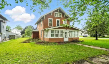 3 Bedrooms Bedrooms, ,1 BathroomBathrooms,Residential,116 Ellis St, Keota, Iowa 52248,202504074