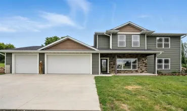 3 Bedrooms Bedrooms, ,2 BathroomsBathrooms,Residential,1102 South, Urbana, Iowa 52345,2504561