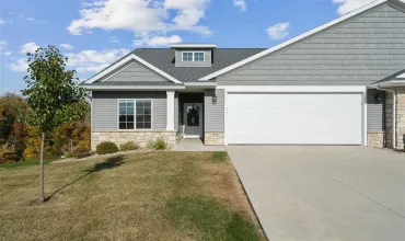 4 Bedrooms Bedrooms, ,3 BathroomsBathrooms,Residential,1333 Forest Ridge Ct NE, Swisher, Iowa 52338,202503944