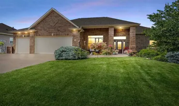 4 Bedrooms Bedrooms, ,3 BathroomsBathrooms,Residential,55 Auburn East Ln, Coralville, Iowa 52241,202504089