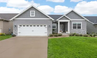 2 Bedrooms Bedrooms, 6 Rooms Rooms,2 BathroomsBathrooms,Residential,1953 Bowstring, Marion, Iowa 52302,2504594