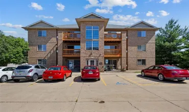 2 Bedrooms Bedrooms, ,1 BathroomBathrooms,Residential,620 Colton Circle NE, 11, Cedar Rapids, Iowa 52402,2504619
