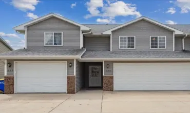 3 Bedrooms Bedrooms, ,2 BathroomsBathrooms,Residential,535 Goldfinch Dr, Tiffin, Iowa 52340,202502649