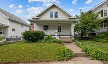 2 Bedrooms Bedrooms, ,2 BathroomsBathrooms,Residential,1828 7th, Cedar Rapids, Iowa 52403,2504624