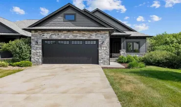 4 Bedrooms Bedrooms, ,3 BathroomsBathrooms,Residential,19 Pond Ridge Cir, Coralville, Iowa 52241,202504131