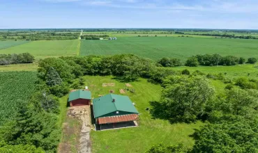 2 Bedrooms Bedrooms, ,1 BathroomBathrooms,Residential,2003 Atwood Ave, Nichols, Iowa 52766,202504132