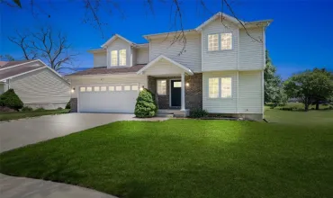 3 Bedrooms Bedrooms, ,2 BathroomsBathrooms,Residential,1860 Rock Island Dr, Ely, Iowa 52227,2504630