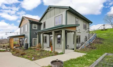 3 Bedrooms Bedrooms, ,2 BathroomsBathrooms,Residential,109 Prairie Hill Ln, Iowa City, Iowa 52246,202502705