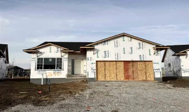 4 Bedrooms Bedrooms, ,3 BathroomsBathrooms,Residential,1240 Priscilla Ct, North Liberty, Iowa 52317,202504226