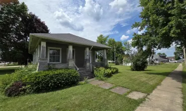 2 Bedrooms Bedrooms, ,1 BathroomBathrooms,Residential,312 3rd. Ave, Clarence, Iowa 52216,202504324