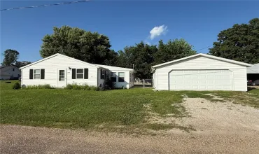 2 Bedrooms Bedrooms, ,1 BathroomBathrooms,Residential,1222 Summit, Center Point, Iowa 52213,2505910