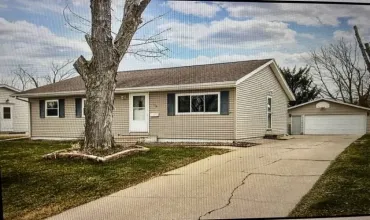 5 Bedrooms Bedrooms, ,2 BathroomsBathrooms,Residential,108 Atwood, Cedar Rapids, Iowa 52404,2505970