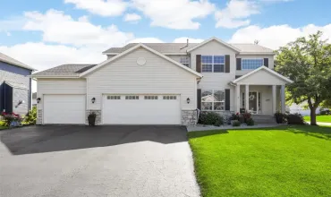 4 Bedrooms Bedrooms, 8 Rooms Rooms,2 BathroomsBathrooms,Residential,2055 Newcastle Rd, Marion, Iowa 52302,2506017