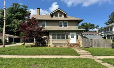 3 Bedrooms Bedrooms, ,2 BathroomsBathrooms,Residential,383 21st, Cedar Rapids, Iowa 52403,2506050