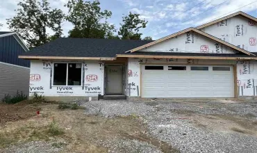 3 Bedrooms Bedrooms, ,2 BathroomsBathrooms,Residential,1616 Mitchell Place, Tiffin, Iowa 52340,202501468